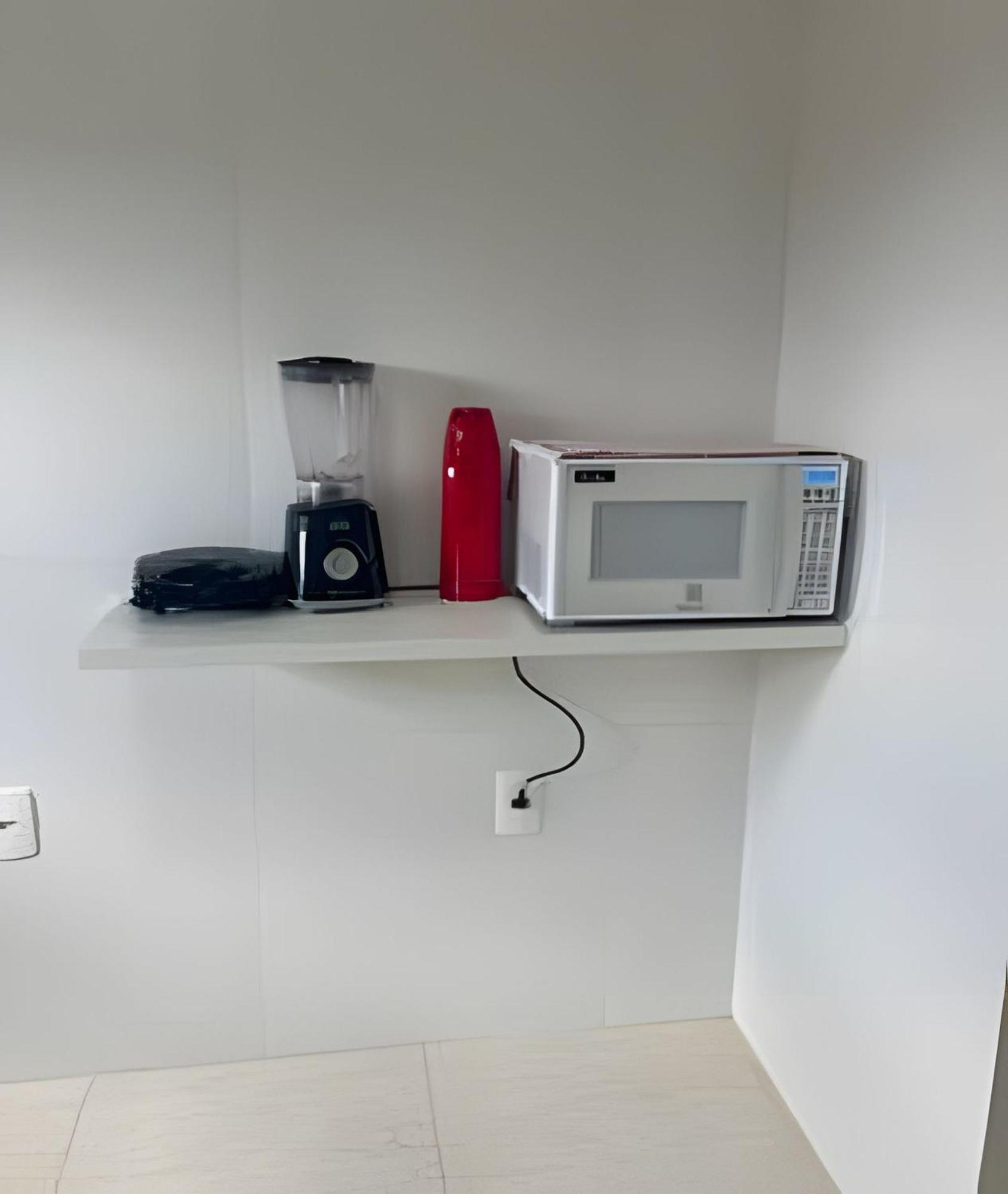 Para 10 Pessoas, 03 Quartos Ar Condicionado E Ventilador, Garagem, Atras Do Hospital Da Unimed Petrolina Exterior foto